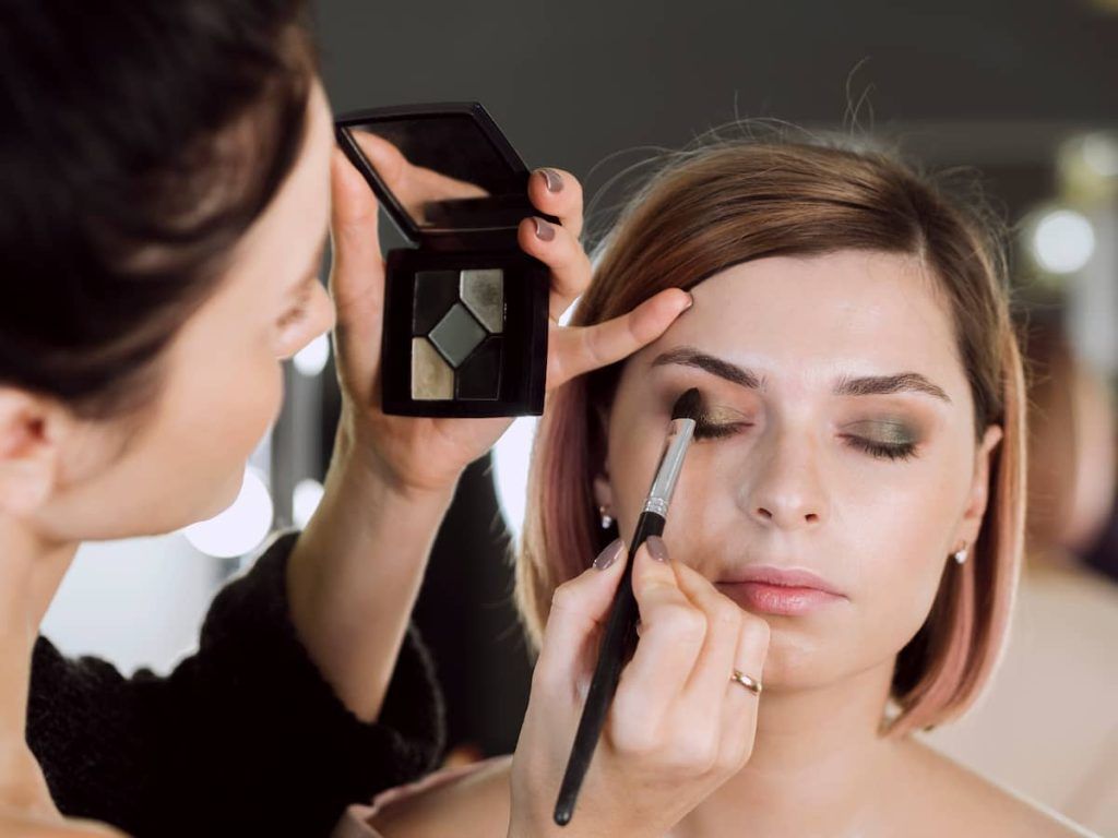 Servicios de maquilladora a domicilio
