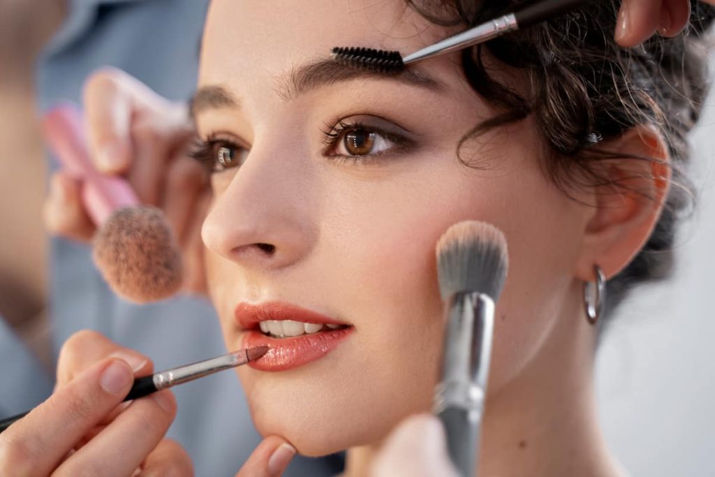 Qué es el visagismo en el maquillaje