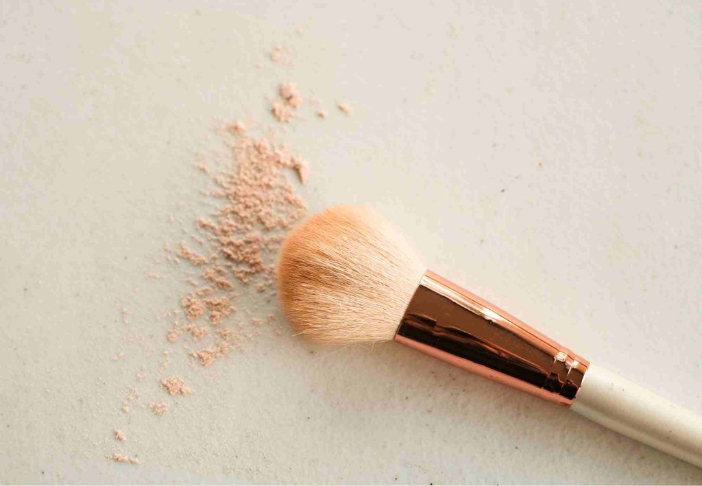 Cómo limpiar las brochas de maquillaje